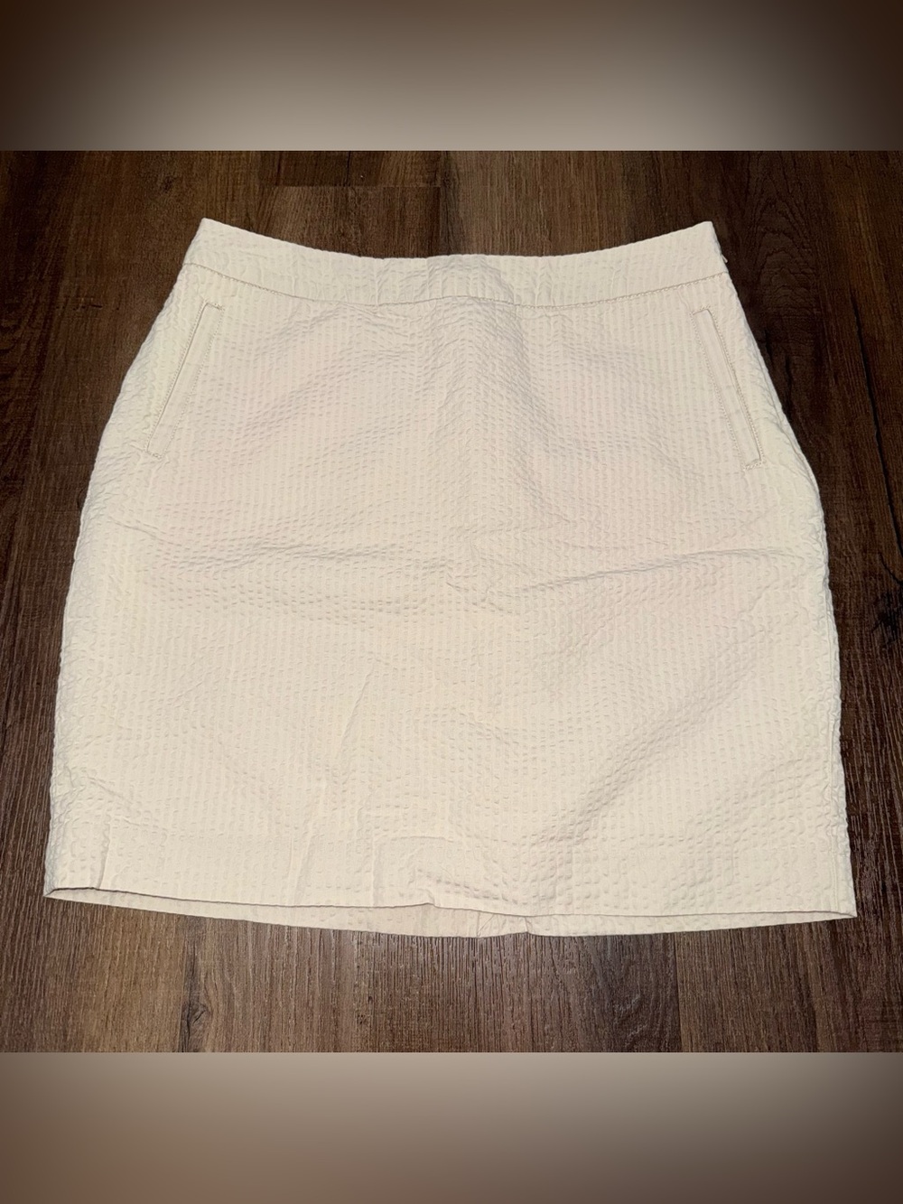 L.L.Bean Women’s Beige Seersucker Straight Mini Skirt
